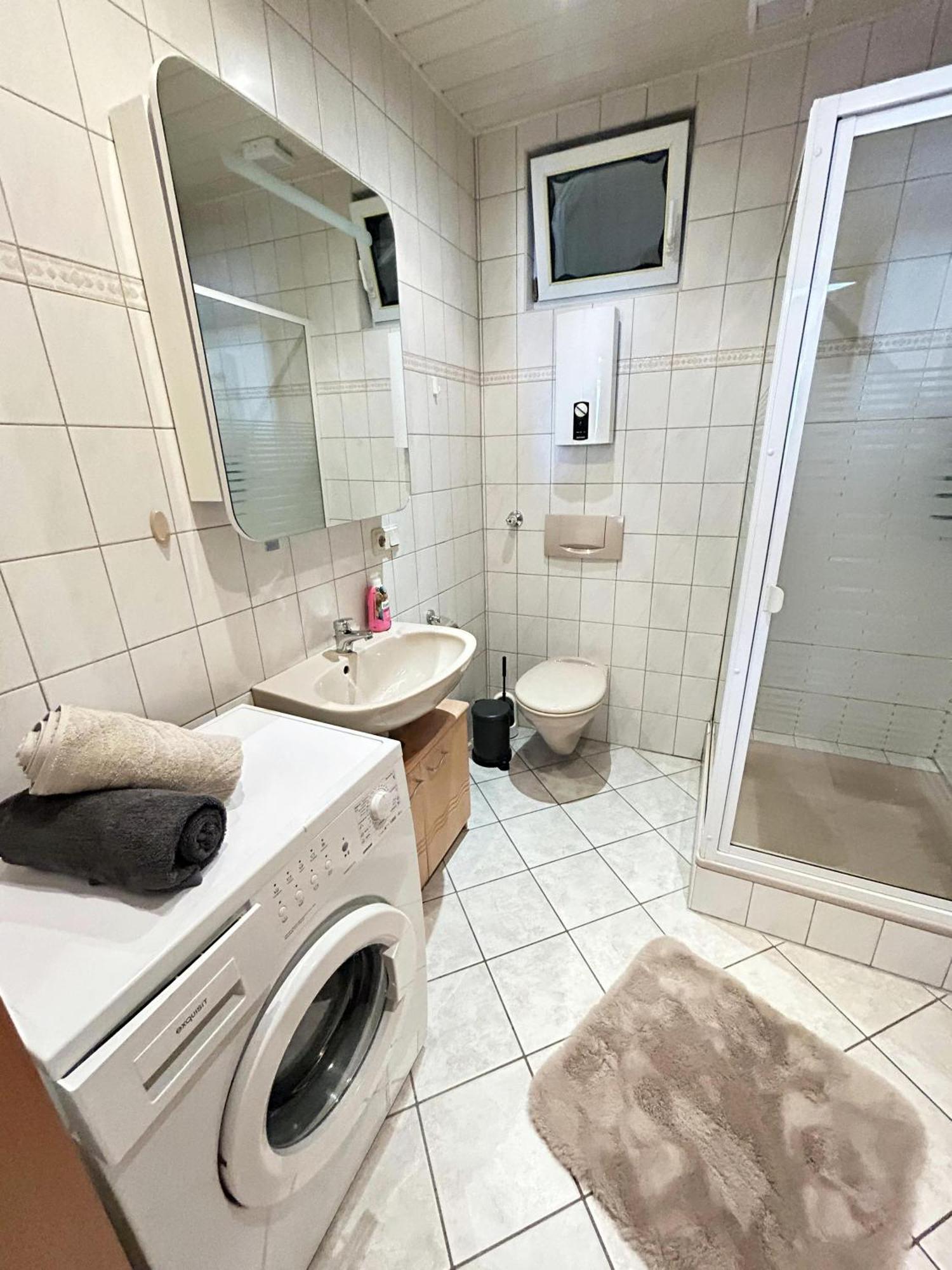 Zentrale Ferienwohnung Trier-Euren Mit Heimkino, Kueche, Wallbox & Kostenlose Fahrraeder Zewnętrze zdjęcie
