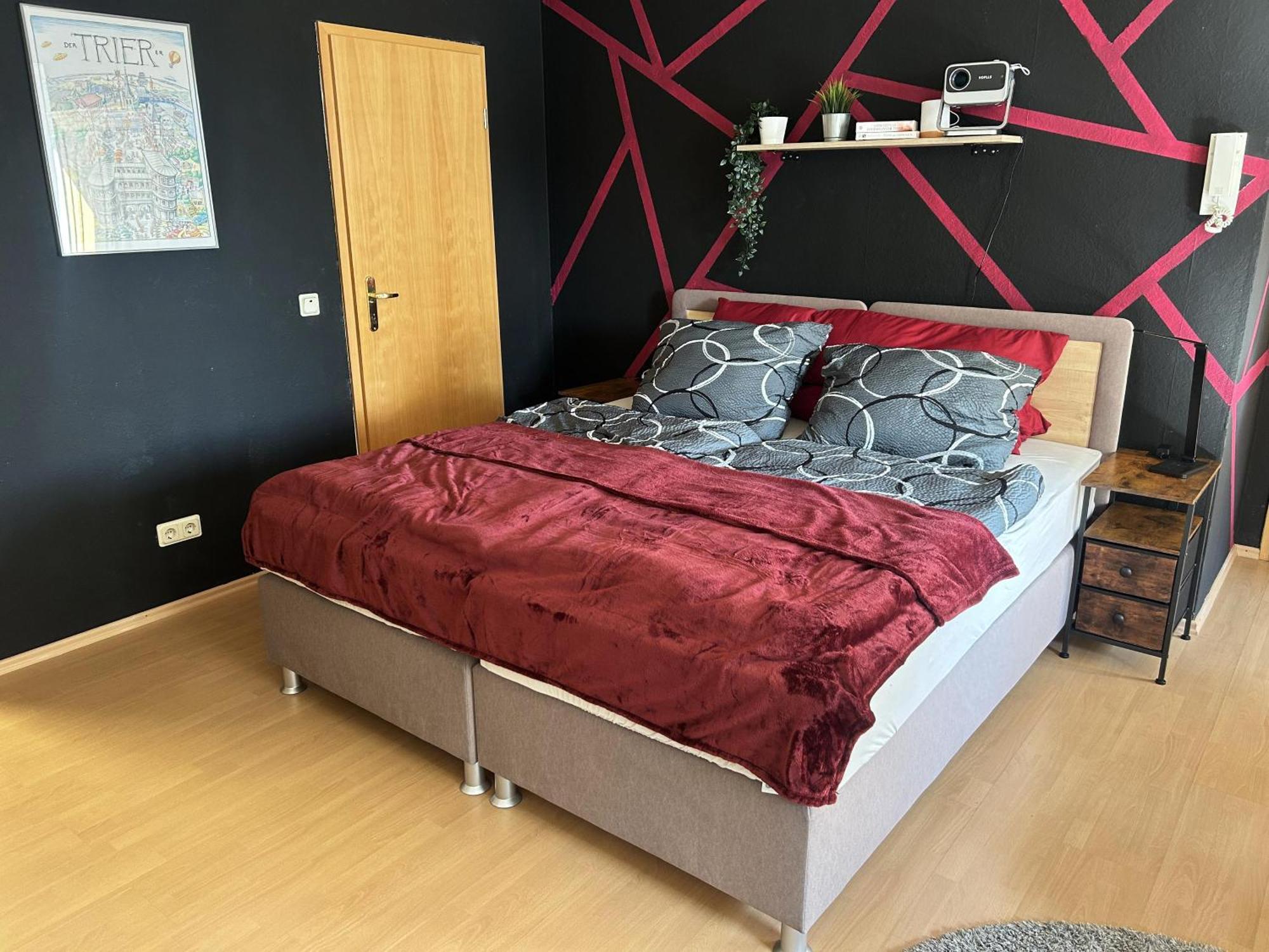 Zentrale Ferienwohnung Trier-Euren Mit Heimkino, Kueche, Wallbox & Kostenlose Fahrraeder Zewnętrze zdjęcie